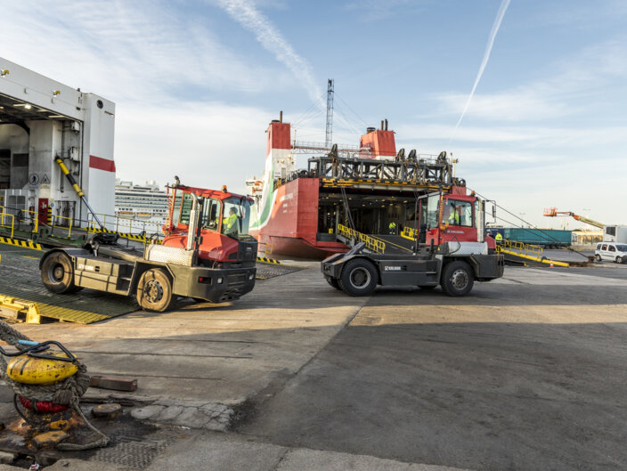 Kalmar Heavy Terminal Tractor Kalmarglobal