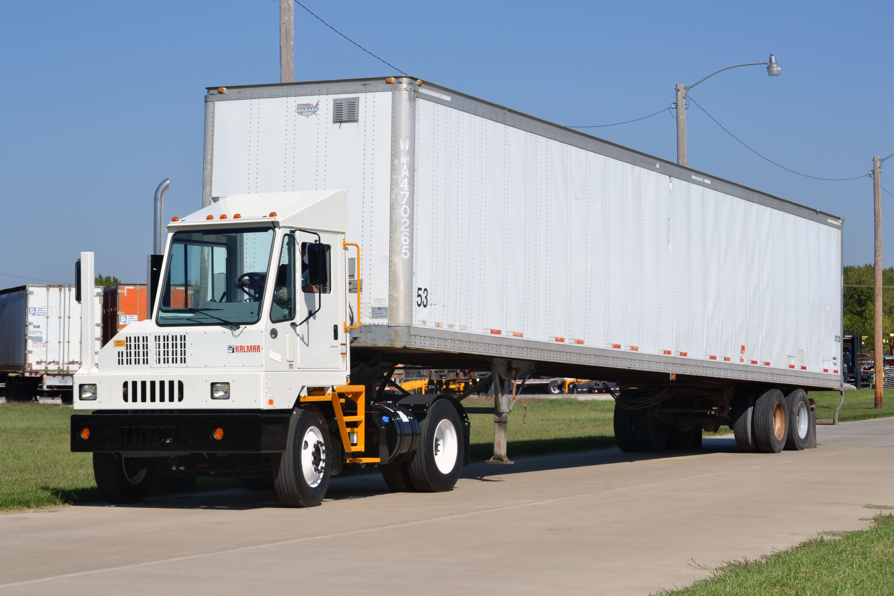 kalmar ottawa 4x2 6x4 kalmarglobal yard dog truck