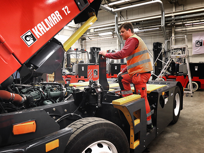 Kalmar T2 terminal tractor Designed with you, built by us Kalmarglobal