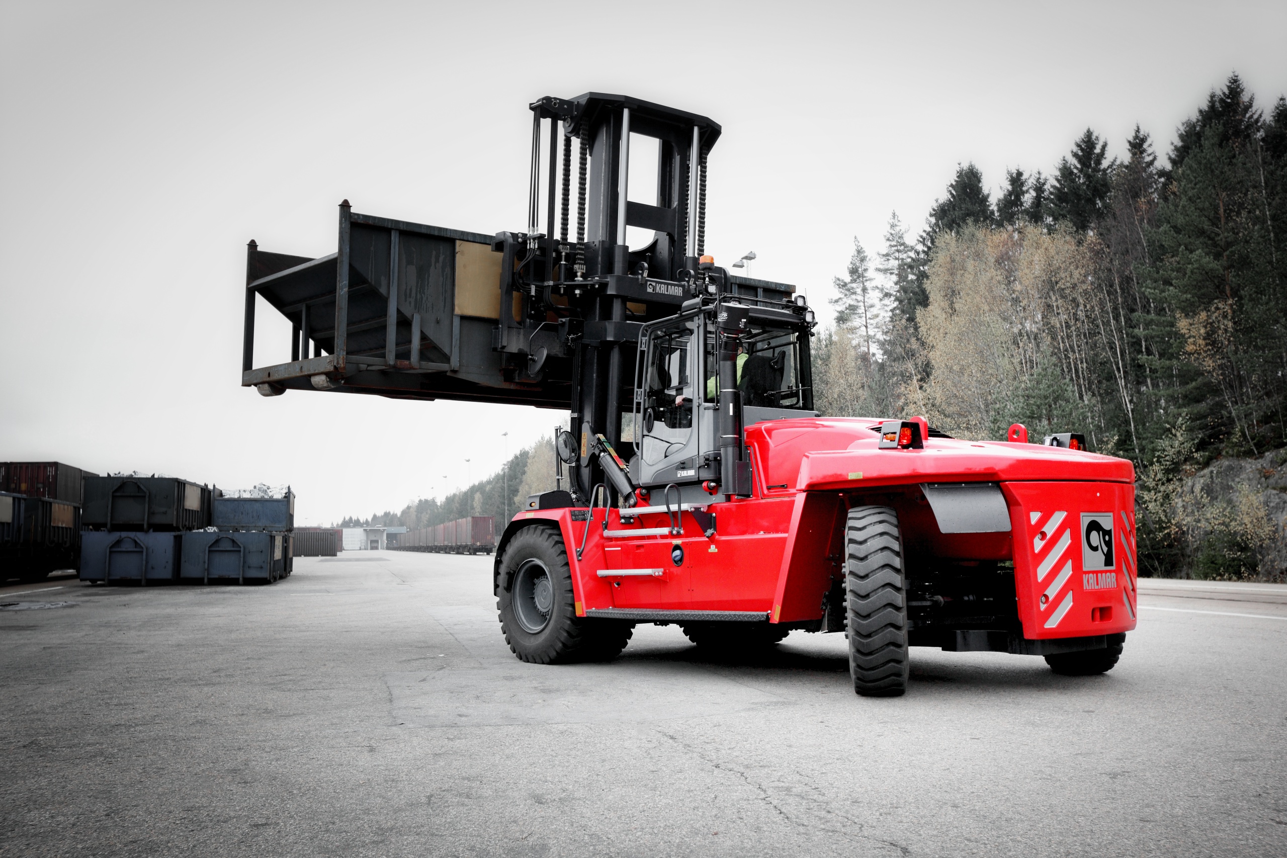 Иные самоходные машины. Kalmar dcd320-12lb. Вилочный погрузчик Kalmar. Вилочный погрузчик ka car. Вилочный погрузчик кальмар.