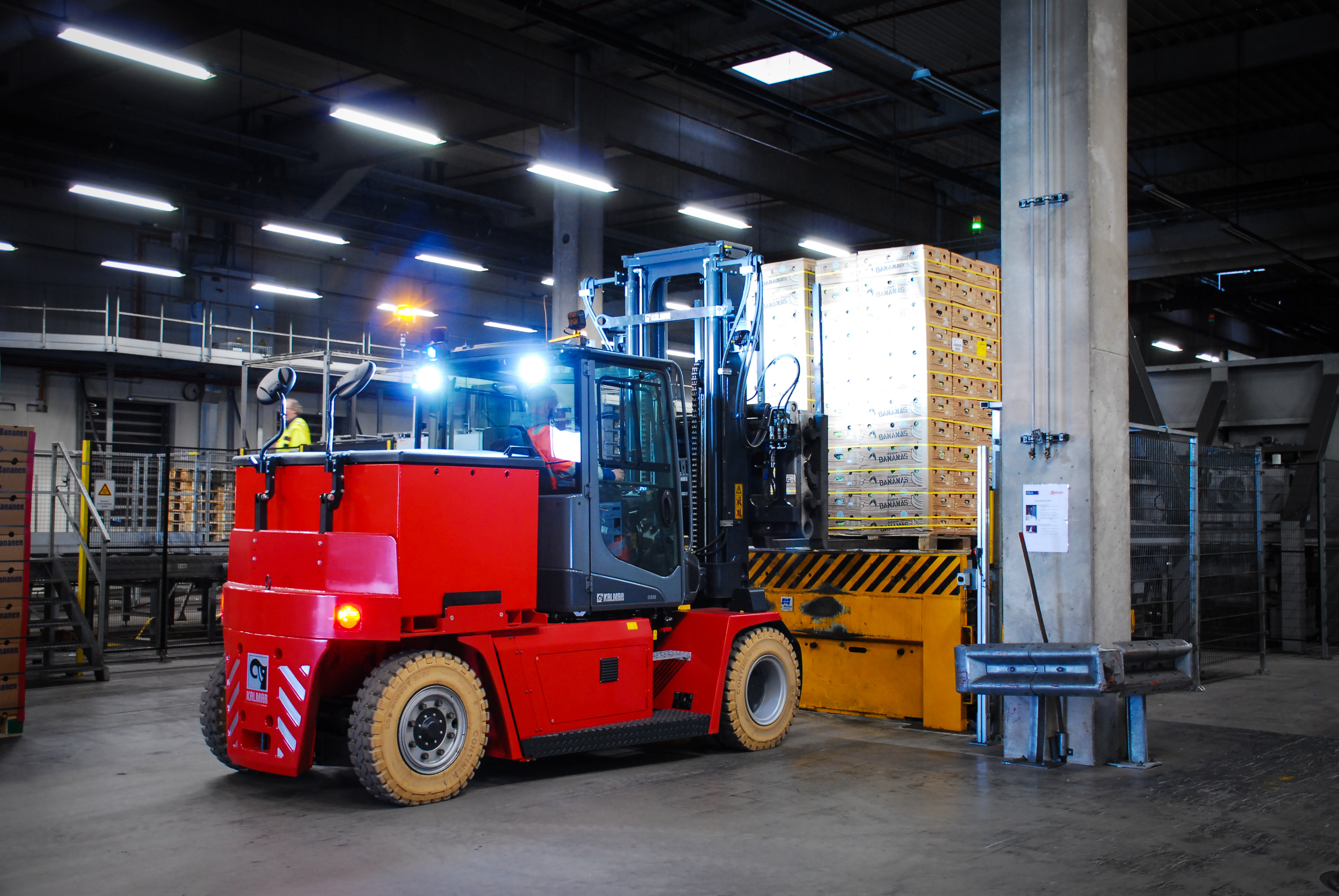 Kalmar adds muscle to electric forklift range Kalmarglobal