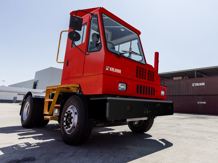Apm 75t Terminal Tractor Gaussin