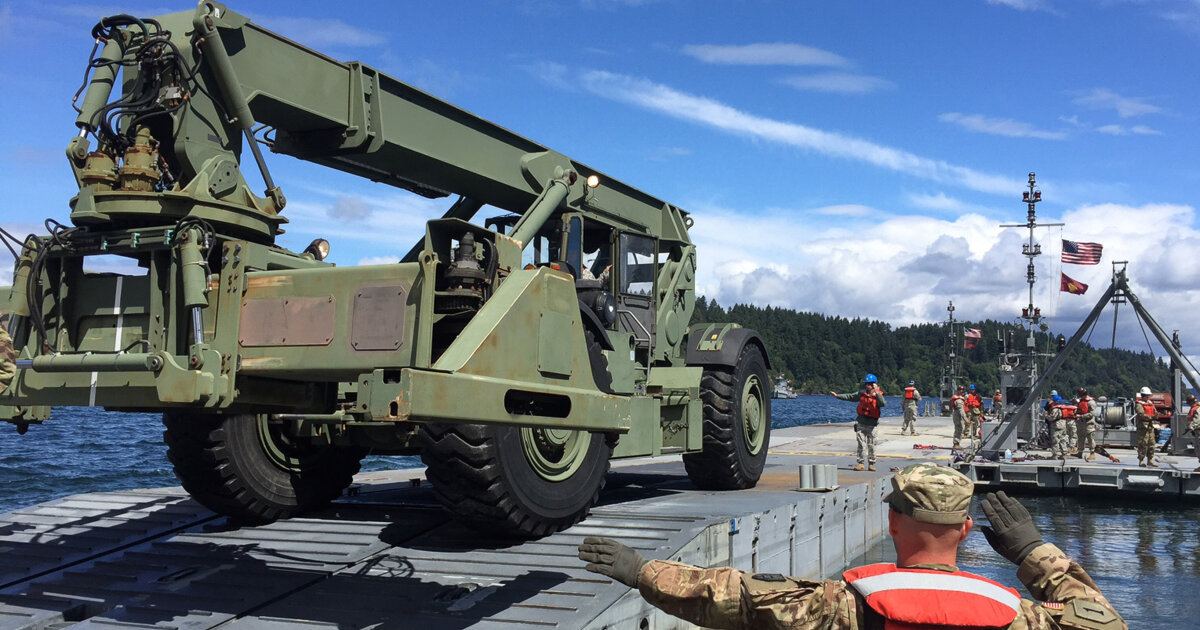 Rough Terrain Container Handler