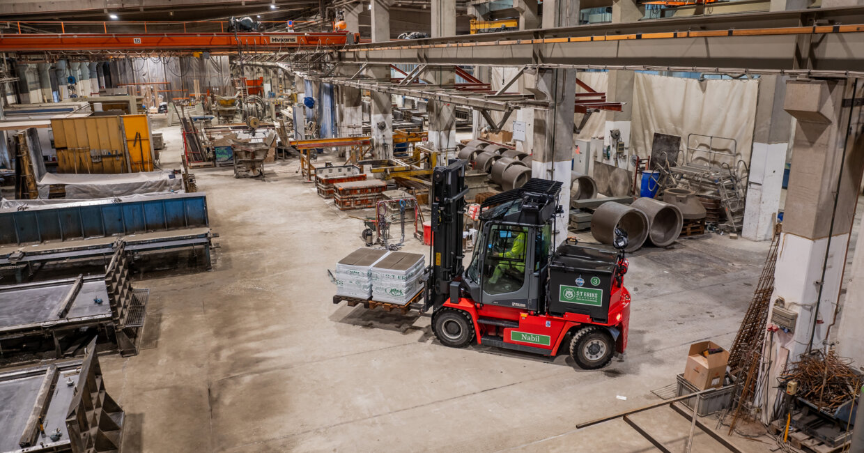 Light Electric Forklifts working like a dream for concrete product supplier S:t Eriks