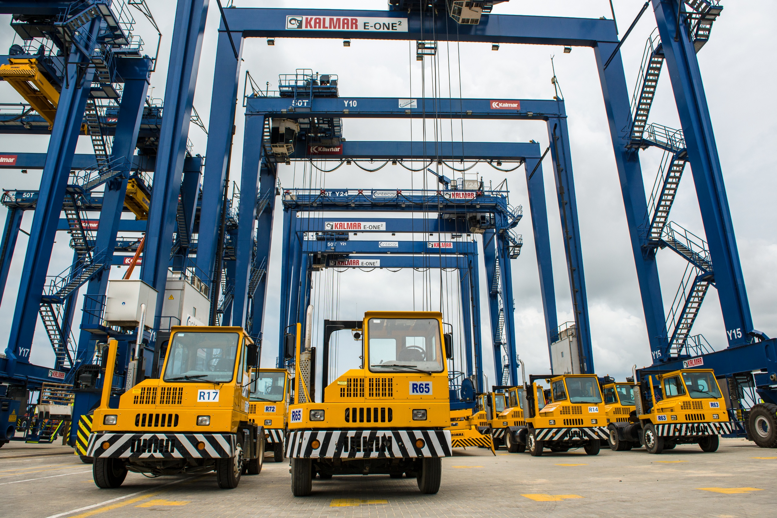Cargotec's Kalmar receives significant port equipment order of 23 RTG